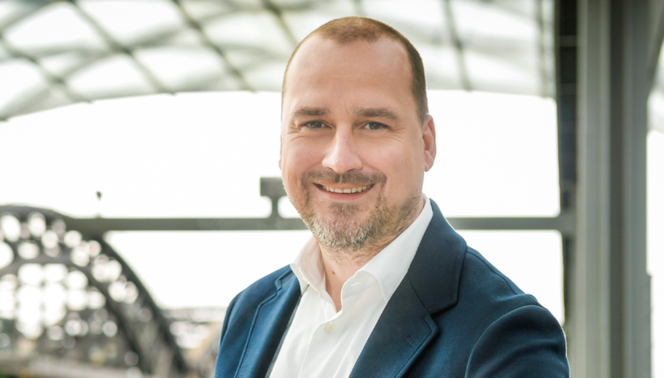 Sebastian Neil Hölken